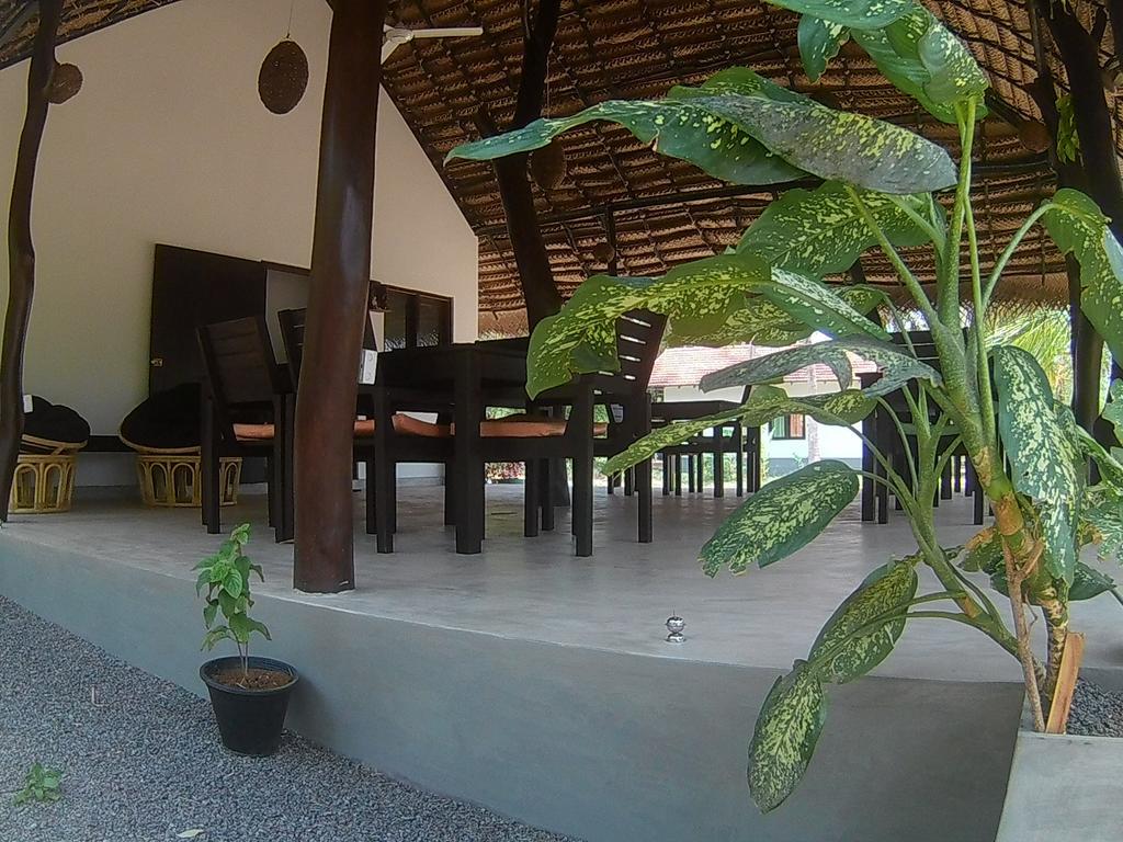 Chillenjoy Cabanas & Restaurant Tangalle Ngoại thất bức ảnh