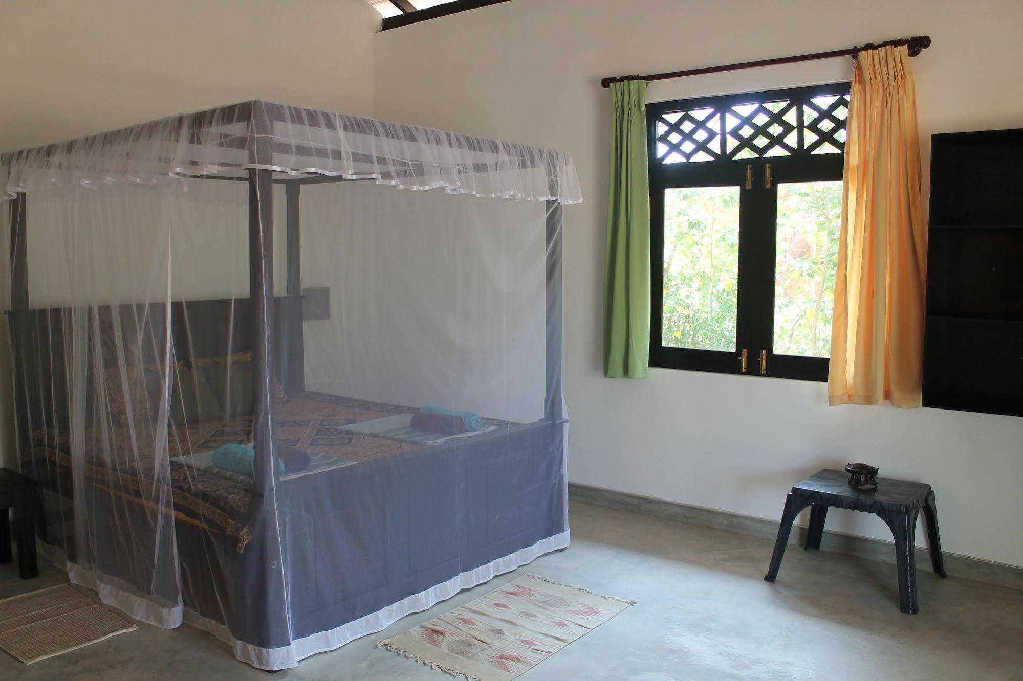 Chillenjoy Cabanas & Restaurant Tangalle Ngoại thất bức ảnh