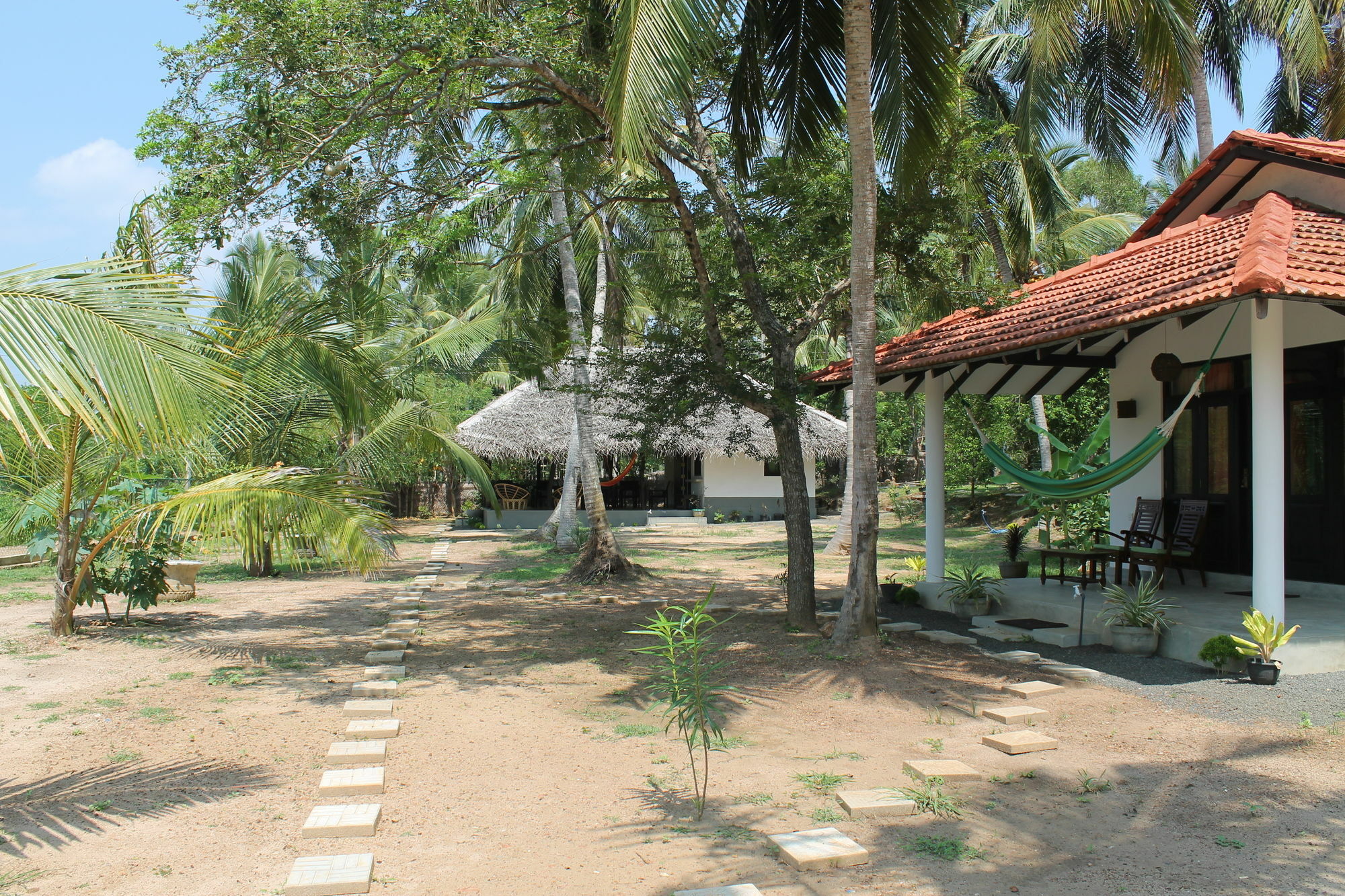 Chillenjoy Cabanas & Restaurant Tangalle Ngoại thất bức ảnh